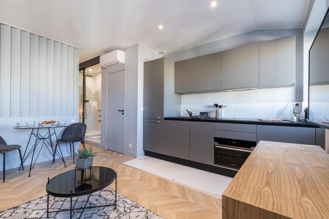 1 Su Ede - Dernier Etage Ascenseur - 1 Min Plage Et Zone Pietonne Nisa Exterior foto