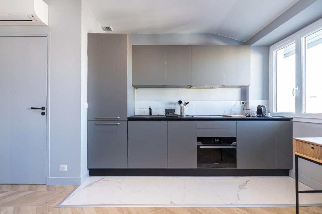1 Su Ede - Dernier Etage Ascenseur - 1 Min Plage Et Zone Pietonne Nisa Exterior foto